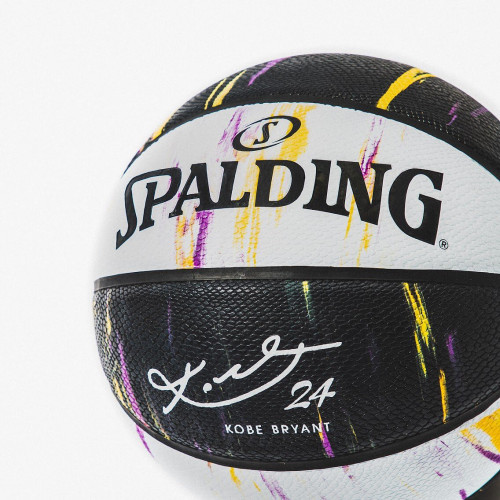 Баскетбольний м'яч Spalding Kobe Limited Edition Marbled Snake, розмір 7